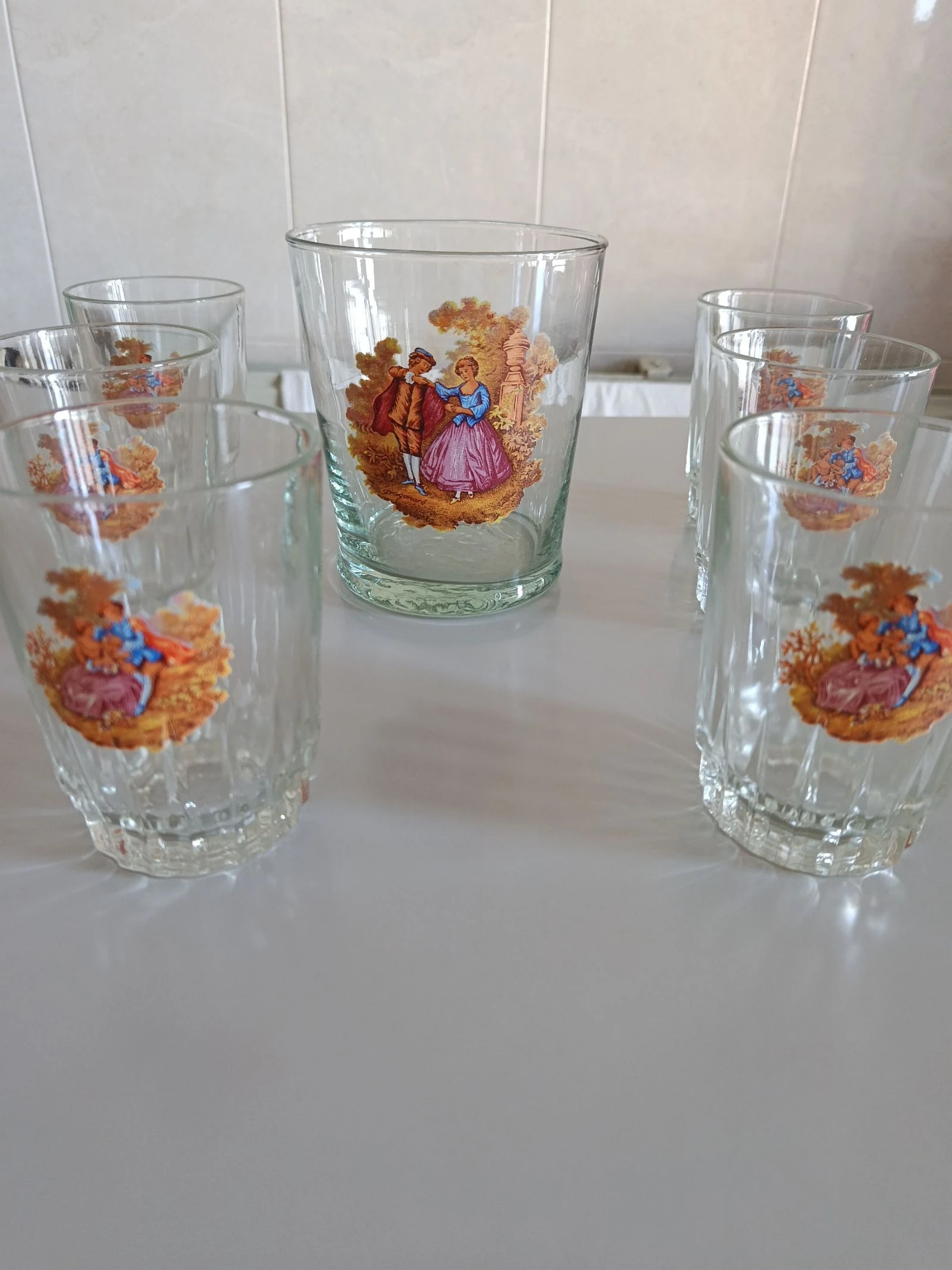 Conjunto 6 vasos+cubitera, estilo vintage. A estrenar.